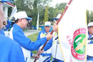 2.677 Personil Diturunkan di Porseni VI PGRI Sulsel, Amran Mahmud : Kita Target Juara Umum