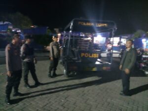 Kapolsek Tempe bersama Personelnya Gelar Patroli Blue Light
