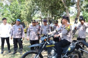 Kapolres Wajo Pimpin Upacara dan Pemeriksaan Kendaraan Dalam Rangka Kesiapan Operasi Mantap Brata 2023/2024