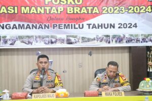 Kapolres Wajo Memotivasi Personil Polres Wajo Untuk Tetap Menjaga Netralitas TNI-Polri dalam Pemilu 2024