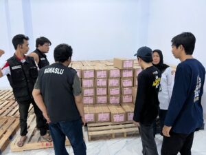 Logistik Surat Suara Pemilu Tiba, Bawaslu Wajo Lakukan Pengawasan Melekat