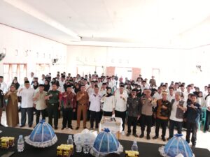 Hadiri Pelantikan dan Pembekalan 125 Anggota PTPS Pitumpanua,Camat : PTPS Garda Terdepan Pengawasan Pemilu 2024