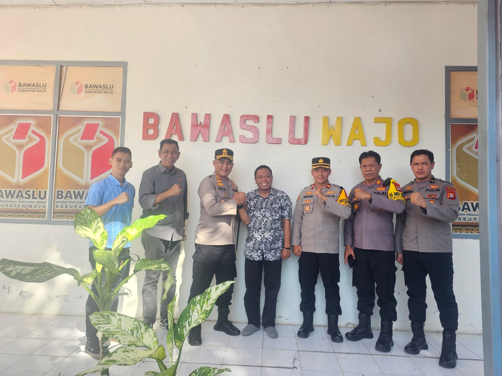 Kapolres AKBP Fatchur Silaturahmi ke KPU dan Bawaslu Wajo, Koordinasi Pemilu 2024