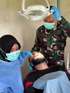 Pengobatan Gratis…!!!Kepedulian Satgas Yonmek TNI Konga XXIII-R/UNIFIL Disambut Baik Oleh Masyarakat Lebanon