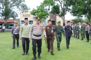 Kapolres Wajo Pimpin Apel Gelar Pasukan Ops Ketupat Dalam Rangka Pengamanan Idul Fitri