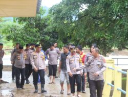 Kapolres Wajo Pantau Langsung Situasi Banjir di Kab Wajo