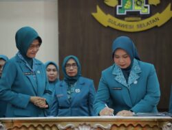 Farida A.Bataralifu dilantik Menjadi Pembina Posyandu Kab.Wajo Oleh Penjabat Gubernur Sulsel Zudan Arif Fakrulloh