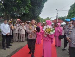 Banjir Air Mata Iringi Kenal Pamit Kapolres Wajo