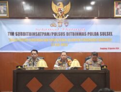 Tim Ditbinmas Polda Sulsel Bersama Polres Wajo Bentukan Kelompok Pengamanan Swakarsa