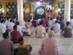 Cabup Wajo, Amran Mahmud Didaulat Imam Khatib Shalat Jumat di Masjid Nurul Ikhsan Tocamming Siwa