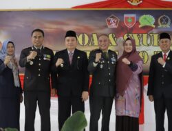 Peringati HUT TNI Ke-79, Kapolres AKBP Muhammad Rosid Hadiri Upacara dan Penampilan peragaan kemahiran Prajurit Kodim 1406/Wajo