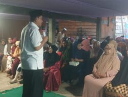 Warga Kel.Doping Padati Rumah H.Acha dengar dialog antar muka dengan paslon Pammase