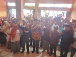 Ratusan Warga Dalam Kampanye Menyatakan Sikap Untuk Memenangkan Pammase Nomor 2