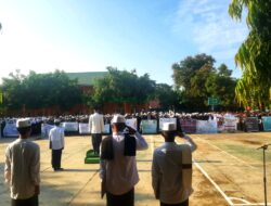 Upacara Hari Santri di DDI Tobarakka, KaKan Kemenag Wajo Bacakan Sambutan Menteri Agama