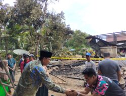 H. Amran Mahmud Salurkan Bantuan untuk Korban Kebakaran di Desa Sappa, Kecamatan Belawa
