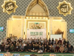 Rayakan Syiar Islam dan Kebersamaan Umat, pengurus Cabang Forum Komunikasi Mahasiswa dan Alumni (FKMA) As’adiyah Makassar Gelar Sima’an Al-Qur’an 30 Juz
