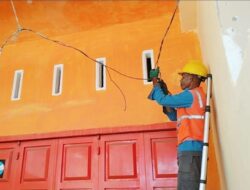 Gerak Cepat, PLN Pulihkan Listrik Warga yang Padam di Tengah Malam