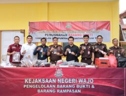 Kejari Wajo Musnahkan Barang Bukti yang Telah _INKRACHT_