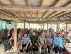 Reses di Cenranae, Amran Disambut Keluhan Warga: Jalan Rusak Parah Butuh Perbaikan Segera