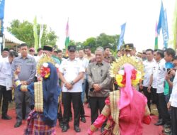 Bupati Wajo Kukuhkan Pengurus dan Pengawas Desa/ Kelurahan Koperasi Merah se – Kabupaten Wajo di Waetuwo