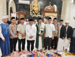 Peringatan Maulid di Masjid Jami’atul Khaeriyah Siwa “Menghidupkan Lentera Diri di Tengah Kegelapan, Cara Nabi Muhammad SAW Menemukan Harapan di Tengah Kesulitannya”
