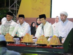 Bupati Andi Rosman dan Wakil Bupati Wajo dr Baso Rahmanuddin Terharu Saat Ikuti As’adiyah Bersalawat di Lapmer Sengkang