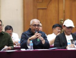 CAK MUNIR Pimpin Orientasi PWI Pusat Menyongsong Pelantikan Pengurus Baru