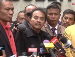 Roy Suryo Cs Diperiksa Polda Metro Jaya Tapi Tidak Ditahan Foto : Tangkapan Layar Berita Satu TV di Kanal Youtube Jakarta.