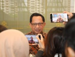 Mendagri: 106 Ribu Pakaian Baru Akan Disalurkan ke Warga Terdampak Bencana di Sumatra