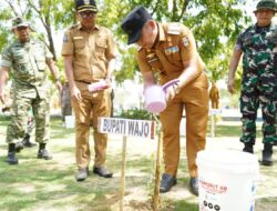 Bupati Wajo Pimpin Penanaman Pohon di Taman Padduppa dan RTH Callaccu