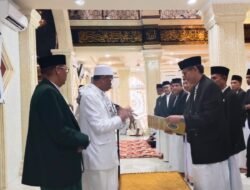 Anregurutta Dr. H. Muhammad Yunus Pasanreseng Andi Padi, M.Ag Mengukuhkan Pengurus MUI Kecamatan Pitumpanua Kabupaten Wajo Masa Bakti 2025–2030: Meneguhkan Peran MUI dalam Mewujudkan Islam Wasathiyah di Bumi Pitumpanua