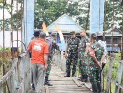 Dandim 1406/Wajo Menerima Zoom Meating Pangdam XIV/Hasanuddin pada Groundbreaking Pembangunan Jembatan di Desa Watampanua Sepanjang 97 Meter