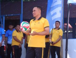 Kapolres Wajo Buka Turnamen Bola Voli Hari Bhayangkara ke-80, Pererat Sinergi dengan Masyarakat