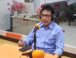 Suwardi Thahir di RRI Makassar: Wartawan Harus Adaptif dan Tetap Pegang Kode Etik  Ketua PWI Sulsel Paparkan Program Kerja Unggulan dalam Dialog Interaktif RRI Makassar