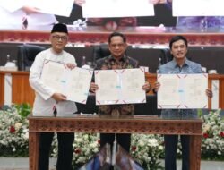 Mendagri Tito Teken SEB, Dukung Digitalisasi Layanan Jemaah Haji Berbasis Data Kependudukan